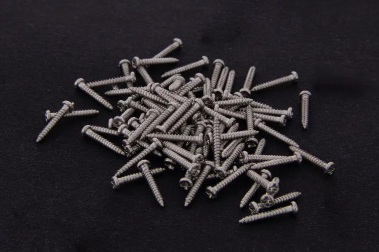 Glasses screw|opticraft.eu